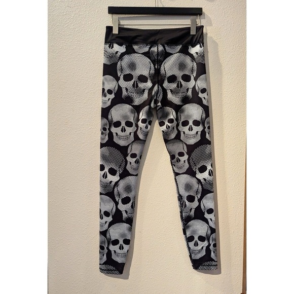 WOMENS MEDIUM CVG CONSTANTLY VARIED GEAR SKULL LEGGINGS - Picture 1 of 5